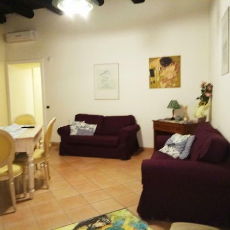 Amalfitani Salerno Centro Bed and Breakfast Exteriör bild