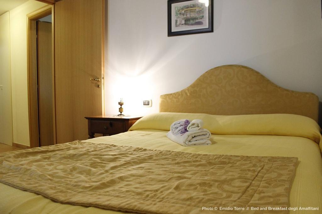 Amalfitani Salerno Centro Bed and Breakfast Rum bild