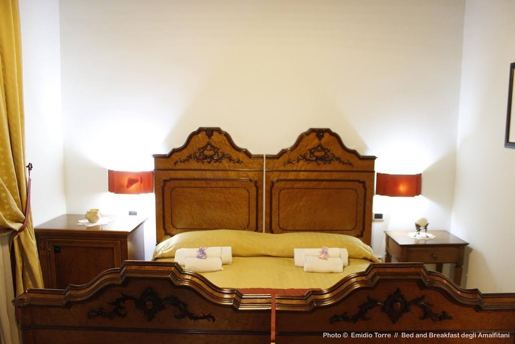 Amalfitani Salerno Centro Bed and Breakfast Rum bild