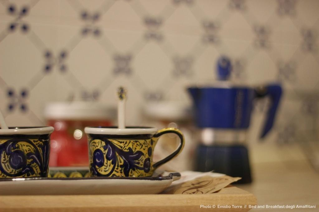 Amalfitani Salerno Centro Bed and Breakfast Exteriör bild