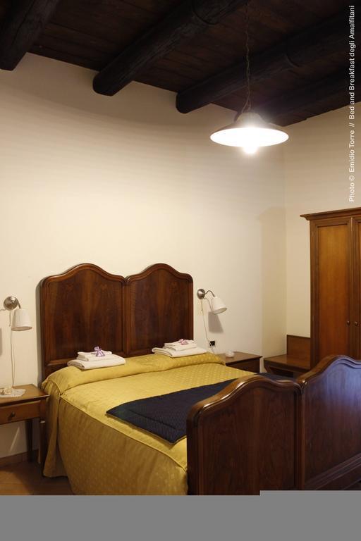 Amalfitani Salerno Centro Bed and Breakfast Rum bild
