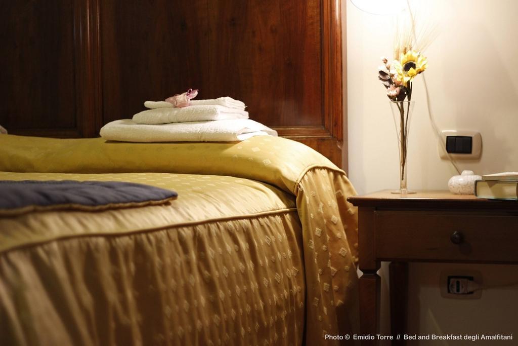 Amalfitani Salerno Centro Bed and Breakfast Rum bild