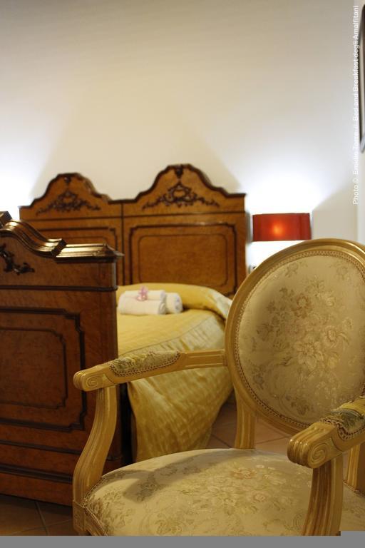 Amalfitani Salerno Centro Bed and Breakfast Rum bild