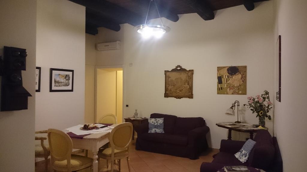 Amalfitani Salerno Centro Bed and Breakfast Exteriör bild
