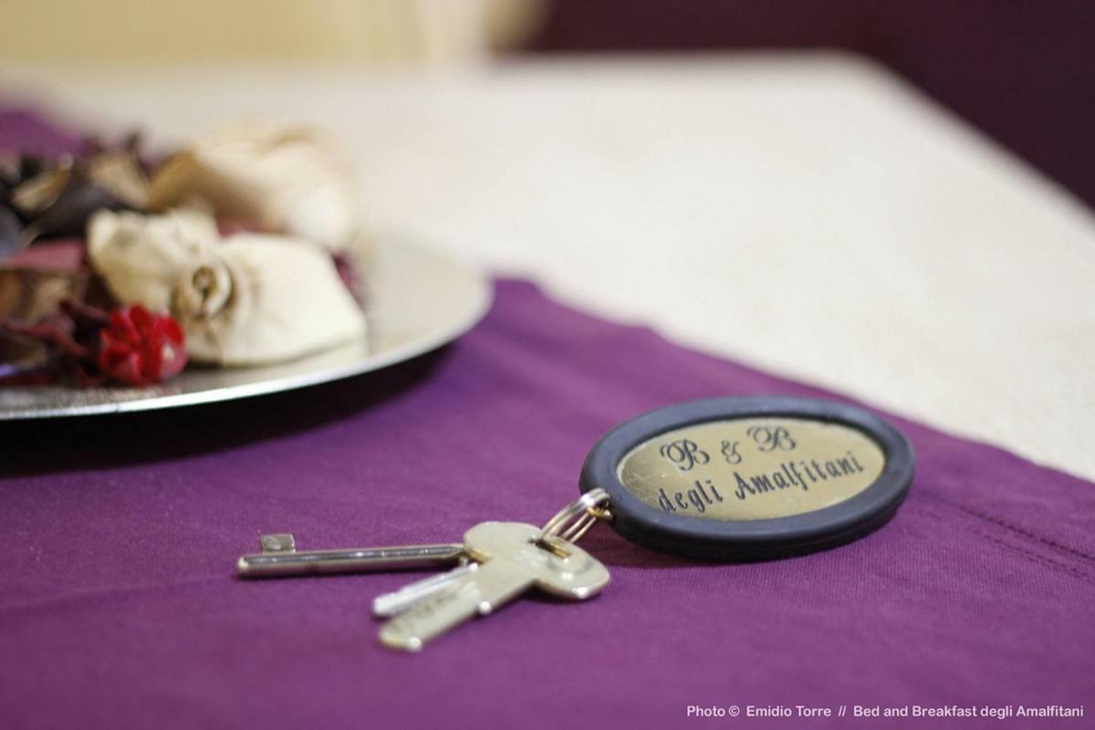 Amalfitani Salerno Centro Bed and Breakfast Exteriör bild
