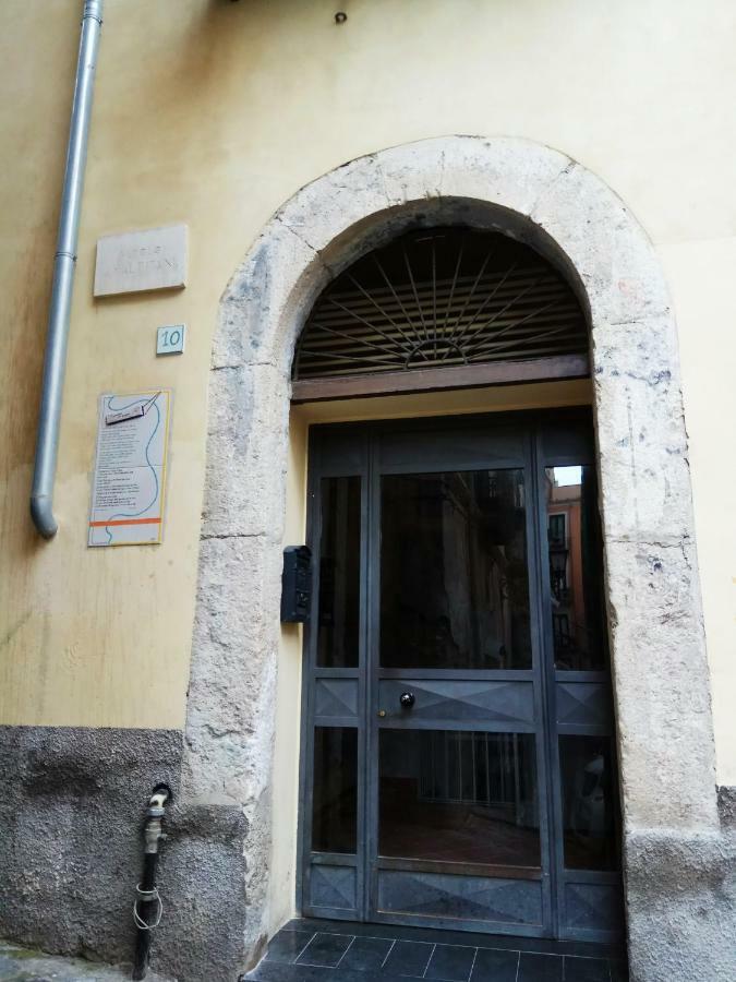Amalfitani Salerno Centro Bed and Breakfast Exteriör bild