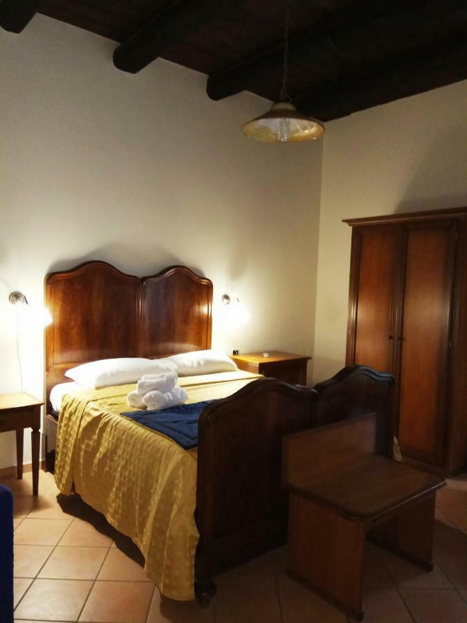 Amalfitani Salerno Centro Bed and Breakfast Exteriör bild